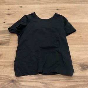Black lululemon swiftly tech shirt. Size 4. *race length*